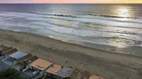Oceanfront La Selva Beach Home w/ Fireplace, Views & Direct Beach Access Sand Castle by Avantstay - Homestays