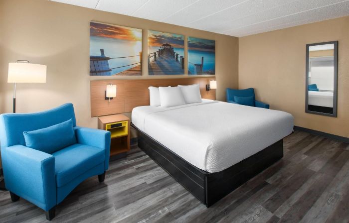 Days Inn by Wyndham Pierre