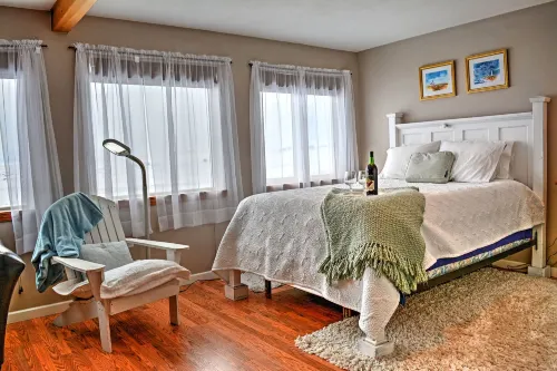 4 Mi to Flathead Lake! Charming Mtn Escape - 3-Star