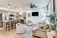 Near Trails & Town! Newly Built Mena Retreat