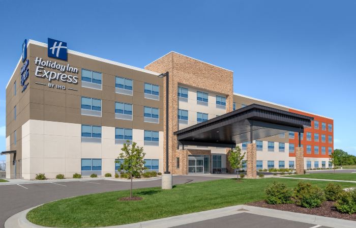 Holiday Inn Express & Suites Muncie Northwest by IHG