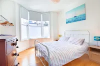 Perfect Booking Near Ramsgate Station And Beach