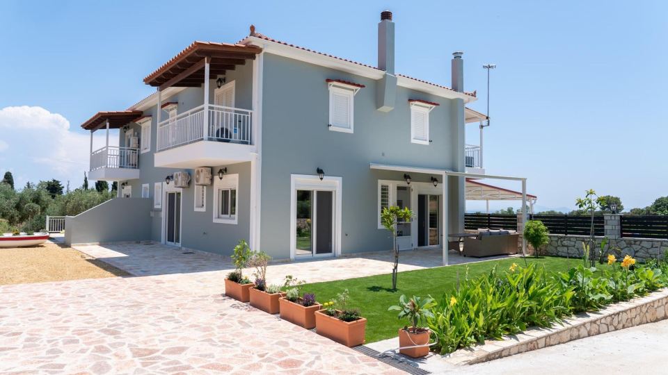 Dendra Apartments at Skala
