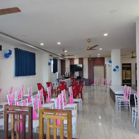 Hotel Raj