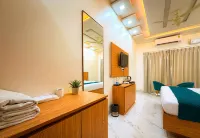 Hotel Shri Radha Orchid - Hot Tub