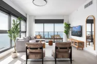 Luxury 5BR PH Balcony Jacuzzi w Mamad - 3-Star