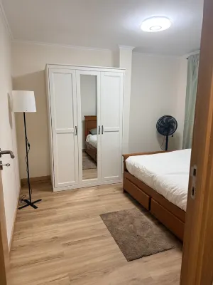 Cozy 2-bedroom Apartment in Pontinha, Portugal