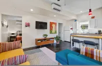 Secluded Guest House in Beautiful Setting - Bungalows