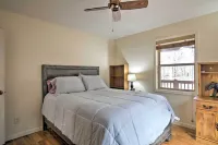 Cozy Hayesville Retreat w/ Deck & Mtn Views! - 3-Star