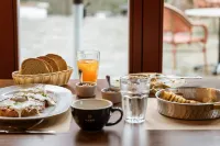Le Marron - Breakfast