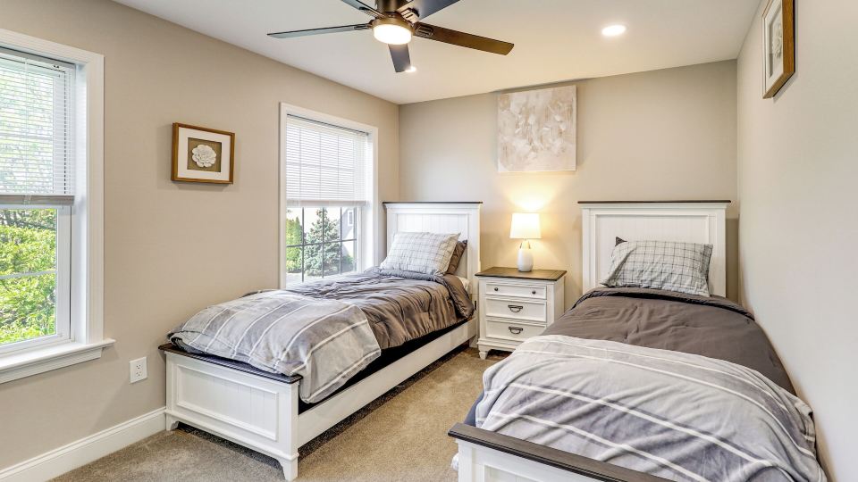5 Mi to Downtown: Pet-friendly Lancaster Getaway