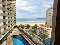Ibis Santos Gonzaga Praia Hotels near Flags Square