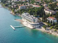 Luxury Hotel Amabilis - Pools
