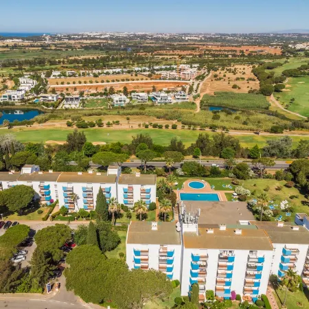 Apartamento T1 Com Piscina   Lago Azul