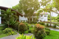 The Glens Tagaytay - 2-Star