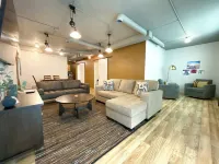 Modern meets historic charm! Unique stay in historic little town on the prairie - Apartments