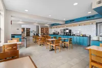 Country Inn & Suites by Radisson, Bowling Green, KY - Pet friendly