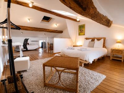 Maison de Ville Confortable Avec Cour Interieure