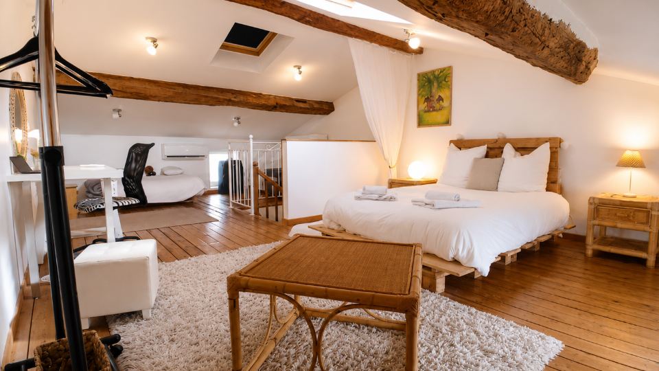 Maison de Ville Confortable Avec Cour Interieure