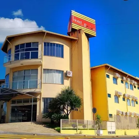 Ferian Plaza Hotel