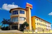 Ferian Plaza Hotel - Wifi