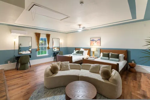 Cowboy Cove Pool - Hot Tub - Arcade - Games - Homestays