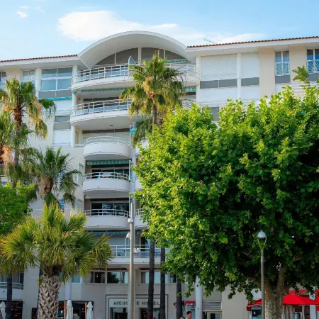 Mercure Saint Raphael Centre Plage