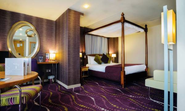 Louis Fitzgerald Hotel