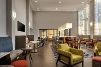 Hampton Inn & Suites State College at Williamsburg Square - Wifi