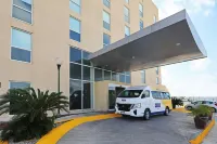 City Express โดย Marriott Reynosa Aeropuerto - ที่มีที่จอดรถ