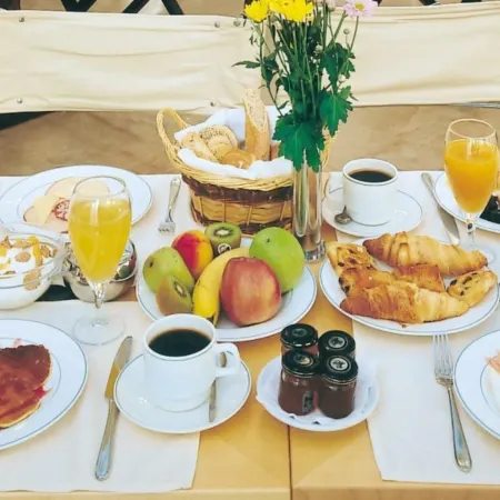 Theoxenia House Hotel