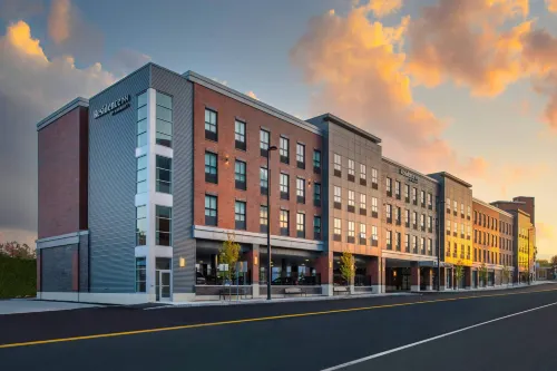 Residence Inn Manchester Downtown - parking