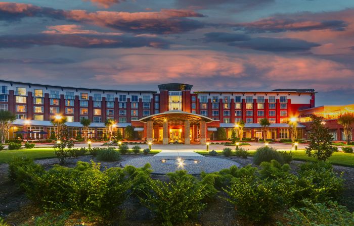 The Chattanoogan Hotel, Curio Collection by Hilton