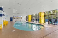 Grande Shores Ocean Resort - Private Pools