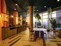 Ibis Budget Tambore - parking