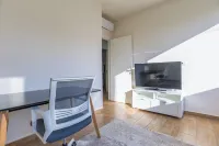 Elevate - Sleek 2-BR Apt by Santa Maria, Jal el Dib -  Apartamentos vacacionales