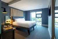 Village Hotel Leeds South - Pool