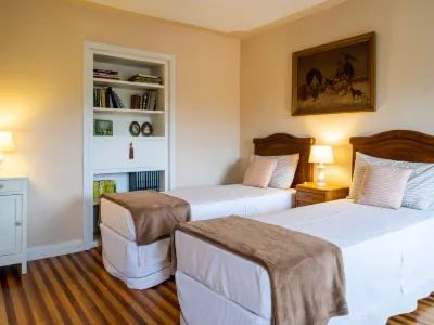 Rachele Hotel in zona Suna Beach - Pool & Lounge Bar