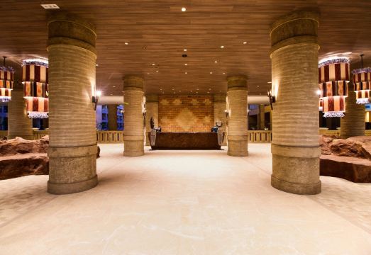 파무꾸 리조트 수영장