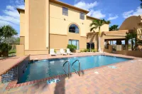 Best Western Casa Villa Suites - Pools