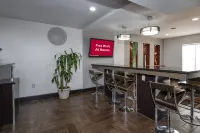 Red Roof Inn Raleigh - North-Crabtree Mall/Lenovo Center Hotel di House Creek