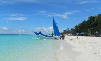 La Carmela de Boracay Hotel