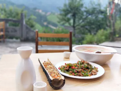 15/5000  Lung Chi Hospital (ShaoLok Shop, Lung Chi Terraces, West Hills) Hotels in Longji Terraced Field-Jinkeng Yao Village