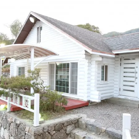 Yangju Sky Palace Gaemyung Pension