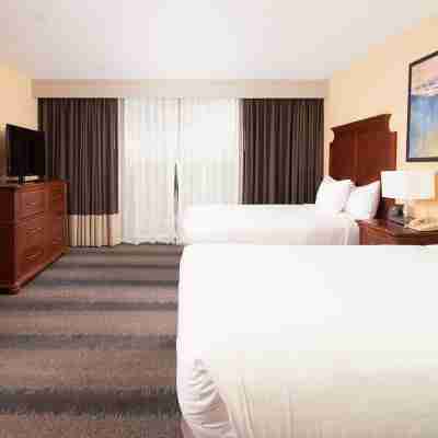 Embassy Suites by Hilton Bloomington/Minneapolis Rooms