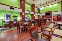 Hampton Inn & Suites Tulsa North/Owasso - 2-Star
