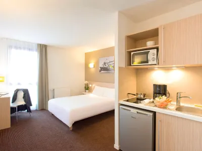 Aparthotel Adagio Access le Havre les Docks Hotel dekat Stade Charles Argentin