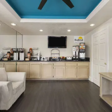 Days Inn by Wyndham Downey