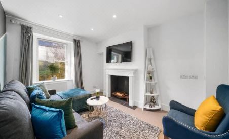 Avon Apartments by T? SA - Housity
