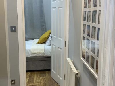 The Parkdale Suites (Suite B)